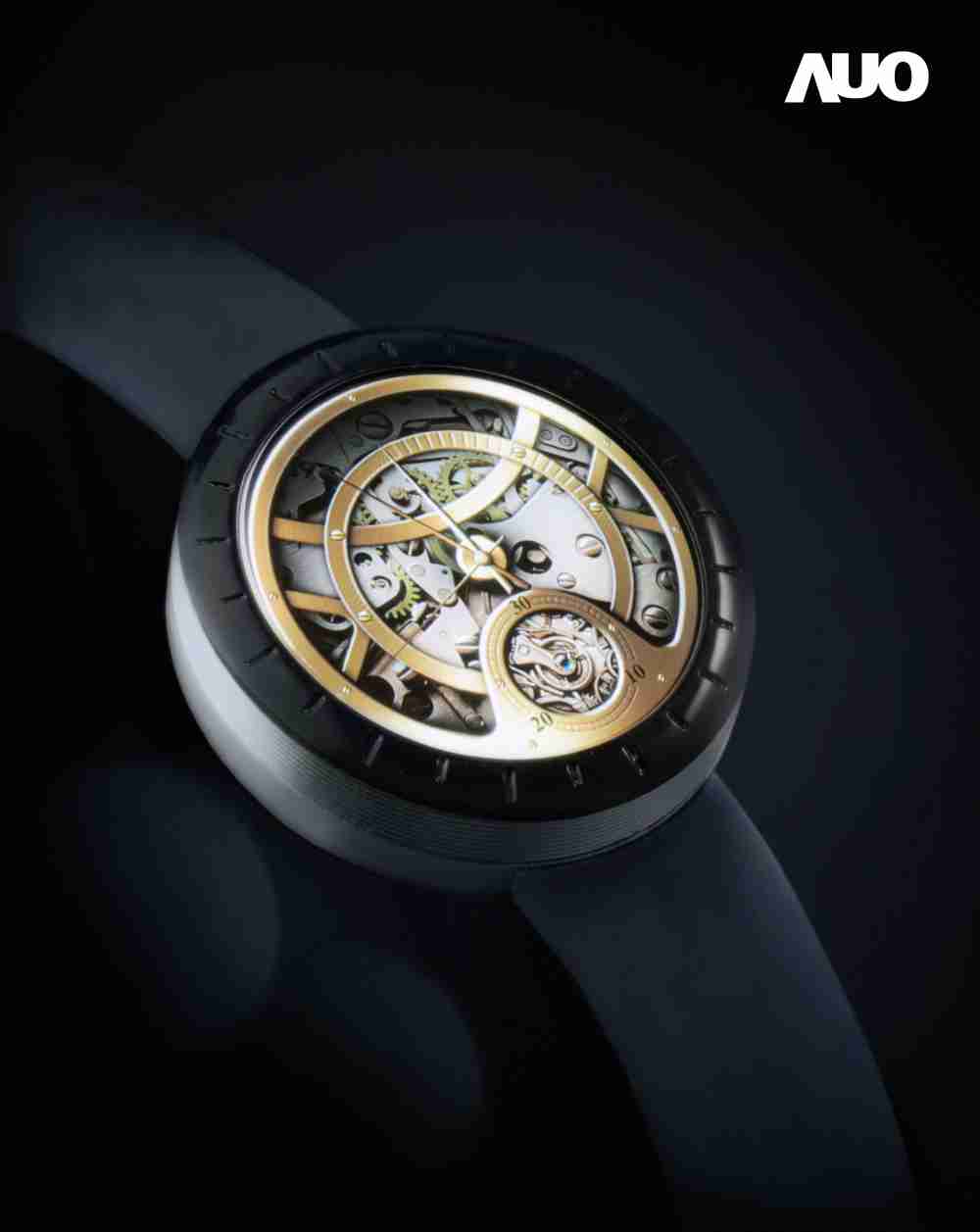 红龙扑克跨域整合Micro LED产业链，，领先布局完整智能显示生态圈，，，推出1.39吋商品化的智慧手表，，正式迈向量产元年