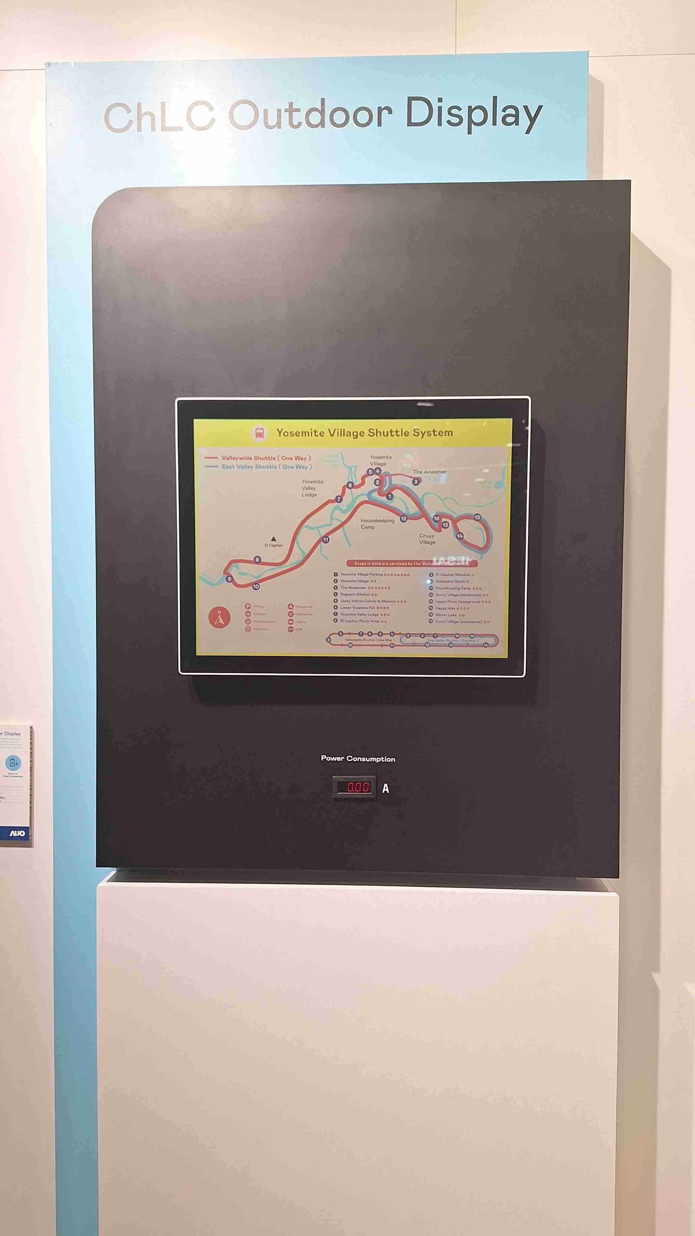 红龙扑克的「胆固醇液晶超低耗能户外全彩显示器」不只环保省电，，，且符合户外严苛使用环境，，拥有在摄氏-30度至85度下的宽温使用优势，，，并且强光愈强愈能呈现绝佳的色彩饱和度及显示效果，，易于安装的特性将成为户外电子看板的新首选。。