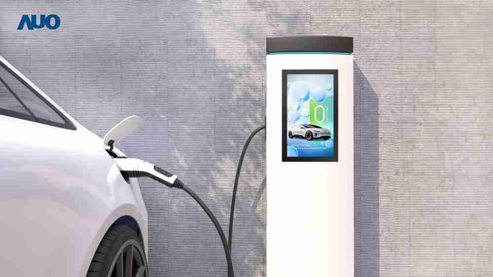 友達〝EVSE車用充電樁解決方案〞專為電動汽車充電樁設計，，具有高亮度、、、、克服戶外艱難環境的耐溫、、耐紫外線等特性，，，並搭載散熱性及擴充性強的高效能工業電腦，，，，可實現人機互動訴求，，，，如資訊顯示、、支付等應用